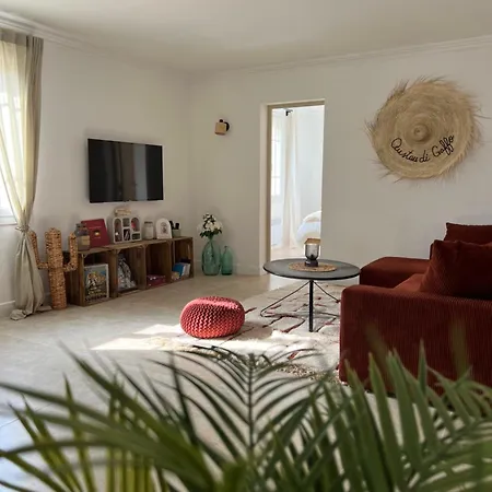 Oustau Di Gaffo Villa *