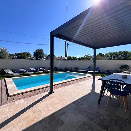 Oustau Di Gaffo Villa *